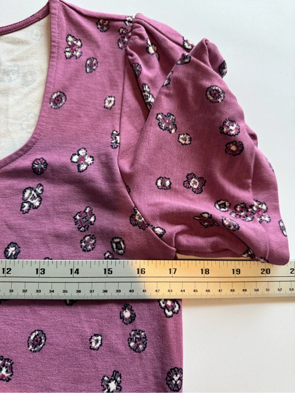 LOFT Outlet Floral Puff Ruched Sleeve Top Large Mauve Scoop Neck Soft Stretch
